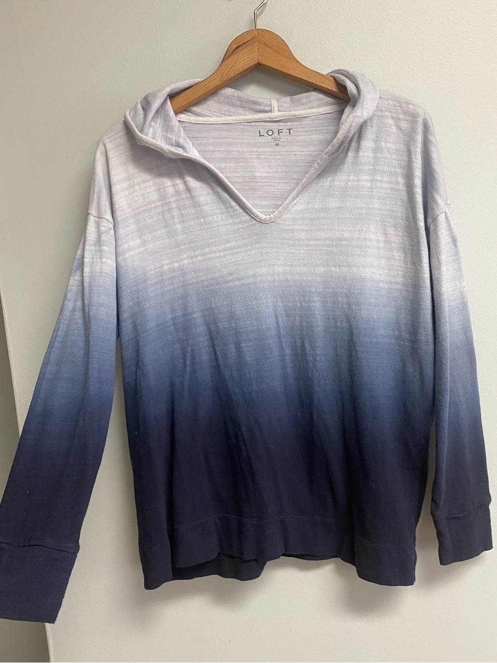 LOFT OVERSIZED HOODIE, GREAT SWIM COVERUP - MEDIUM - Picture 2 of 7